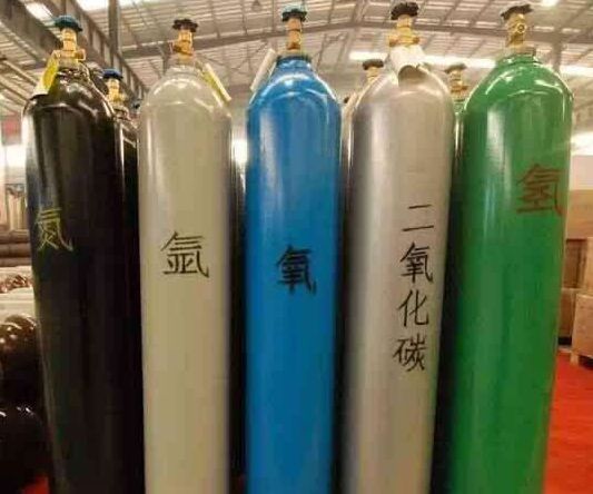 太原工業(yè)氣體氧氣，乙炔，氬氣，氮?dú)獾闹迫∨c用法
